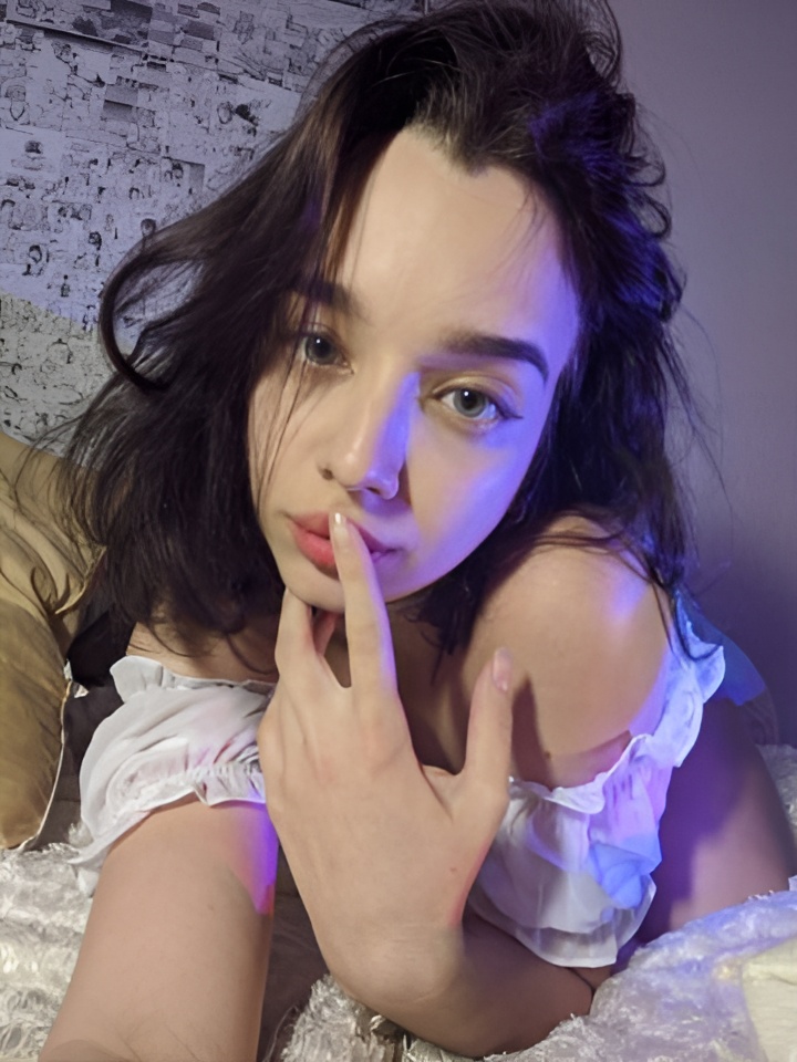 Марго привлекальеная девушка из Красноярска цена от 3000 руб