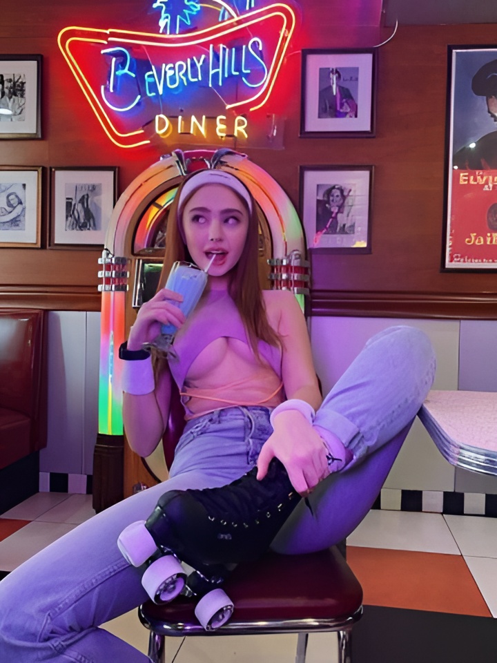 Снежана привлекальеная девушка из Красноярска цена от 1500 руб