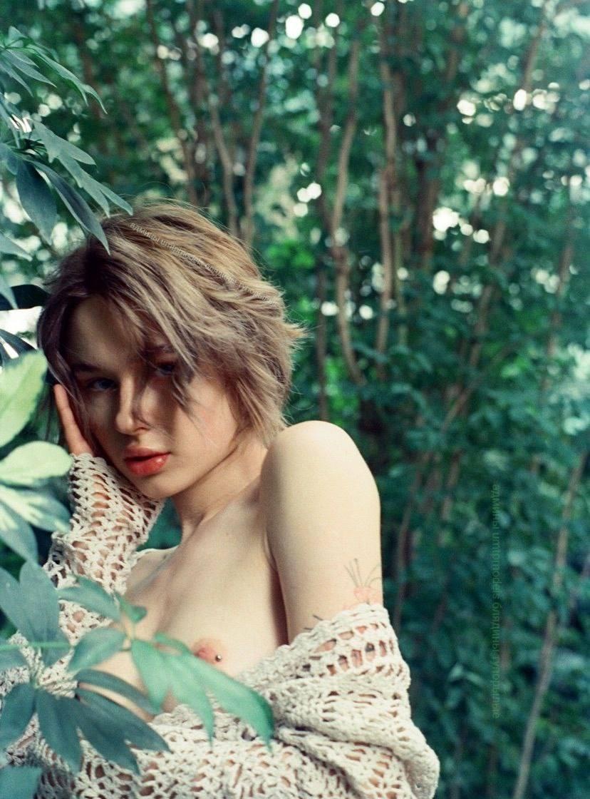 Алина привлекальеная девушка из Красноярска цена от 7000 руб