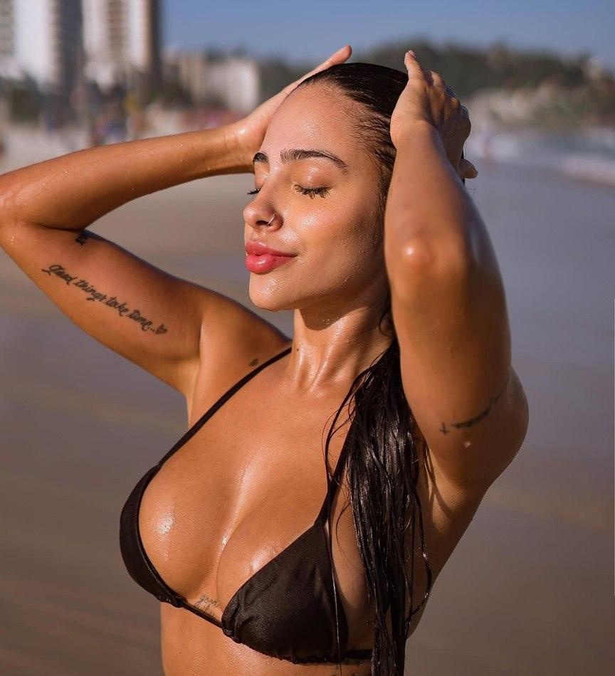 Дарья привлекальеная девушка из Красноярска цена от 7000 руб