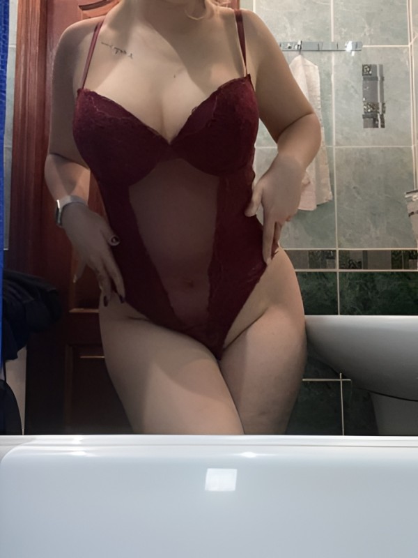 Ася привлекательная девушка из Красноярска цена от 1500 руб