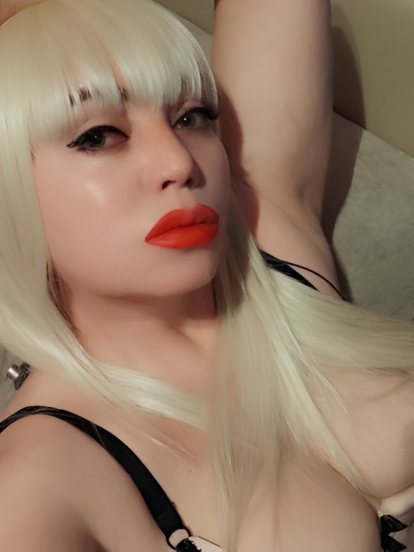 Фрида привлекательная девушка из Красноярска цена от 3000 руб