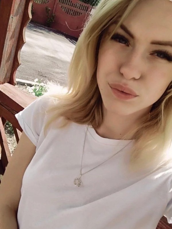 Светлана привлекательная девушка из Красноярска цена от 3500 руб